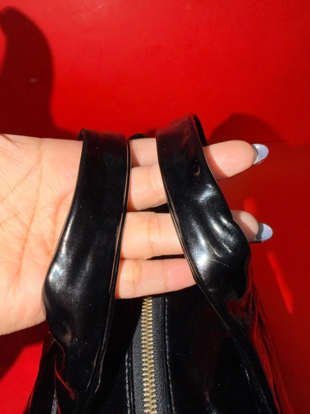 GUCCI Hysteria Patent Leather Handbag - Picture 4 of 14